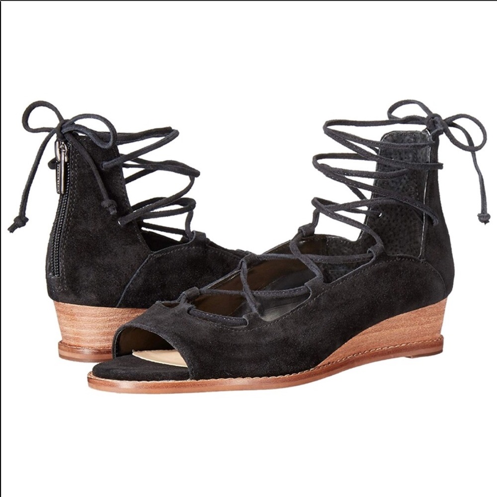 Vince Camuto Black Wedges Sz 8 Sandals
